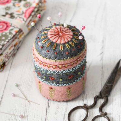 Pincushion - Embroidery Kit - Corinne Lapierre