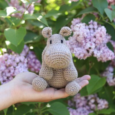 Georgina the Hippo (Beginner) - Mini Crochet Kit - Toft